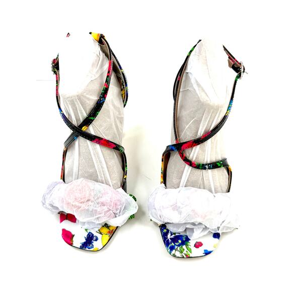 Betsey Johnson Mikah Floral Stiletto Sandals Heels Black Multi Size 5 NWT /Box - Picture 3 of 8